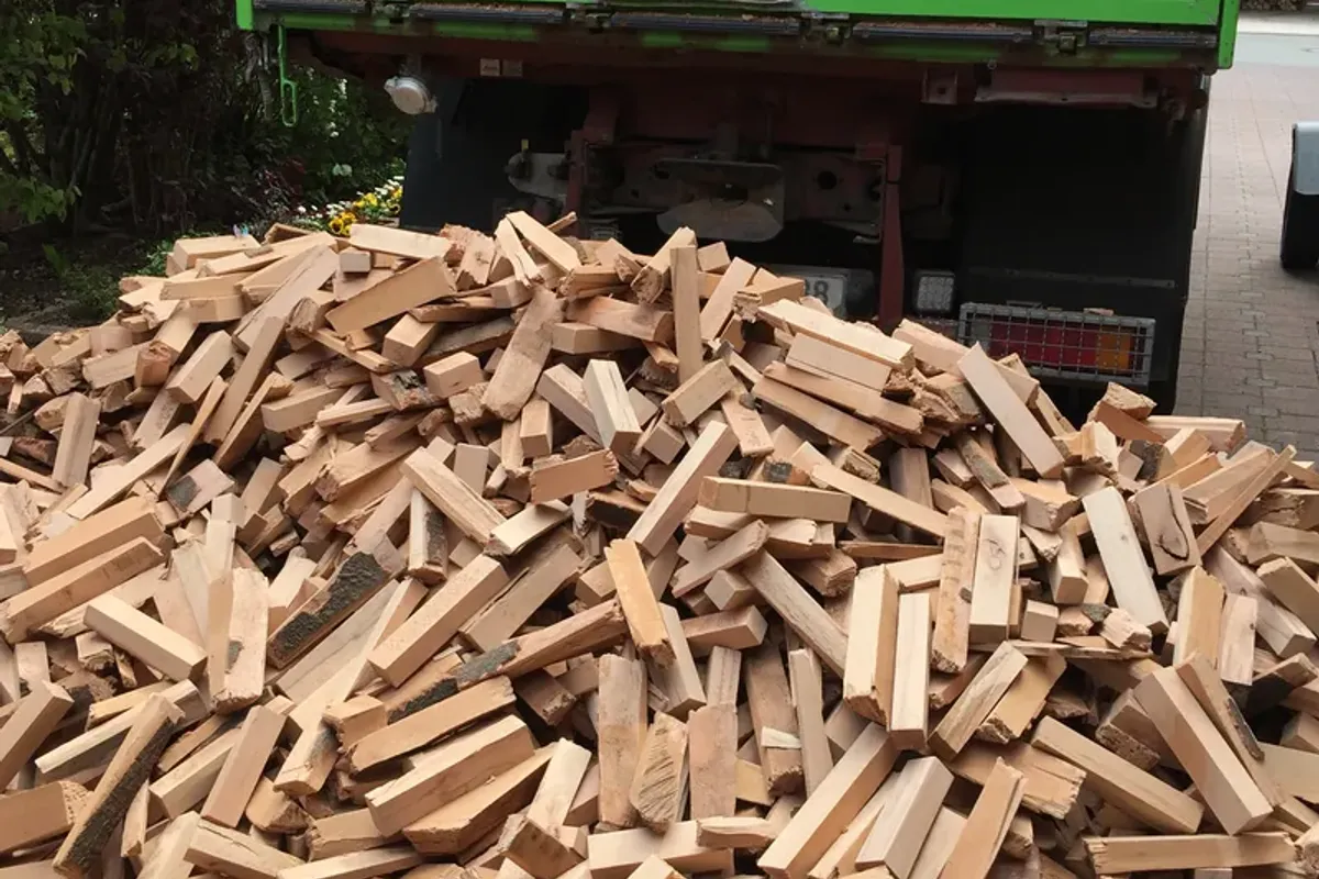 Nachhaltiges Brennholz für Feldatal