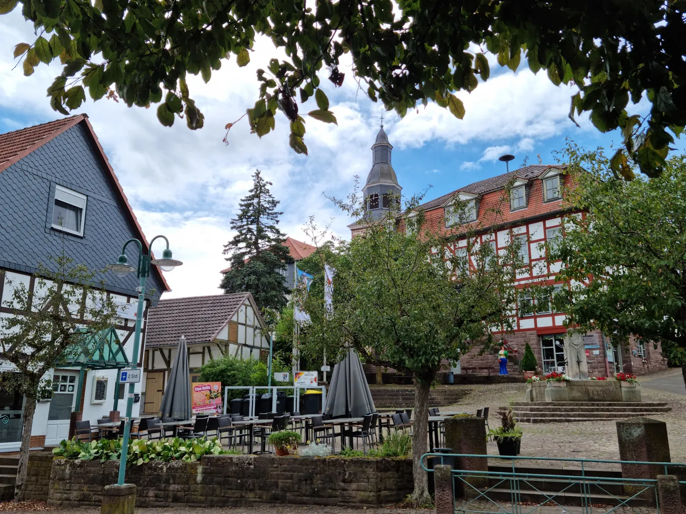 Bad Zwesten – Brennholz König Liefergebiet