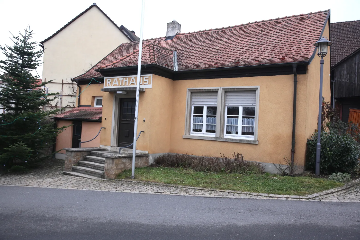 Estenfeld – Brennholz König Liefergebiet
