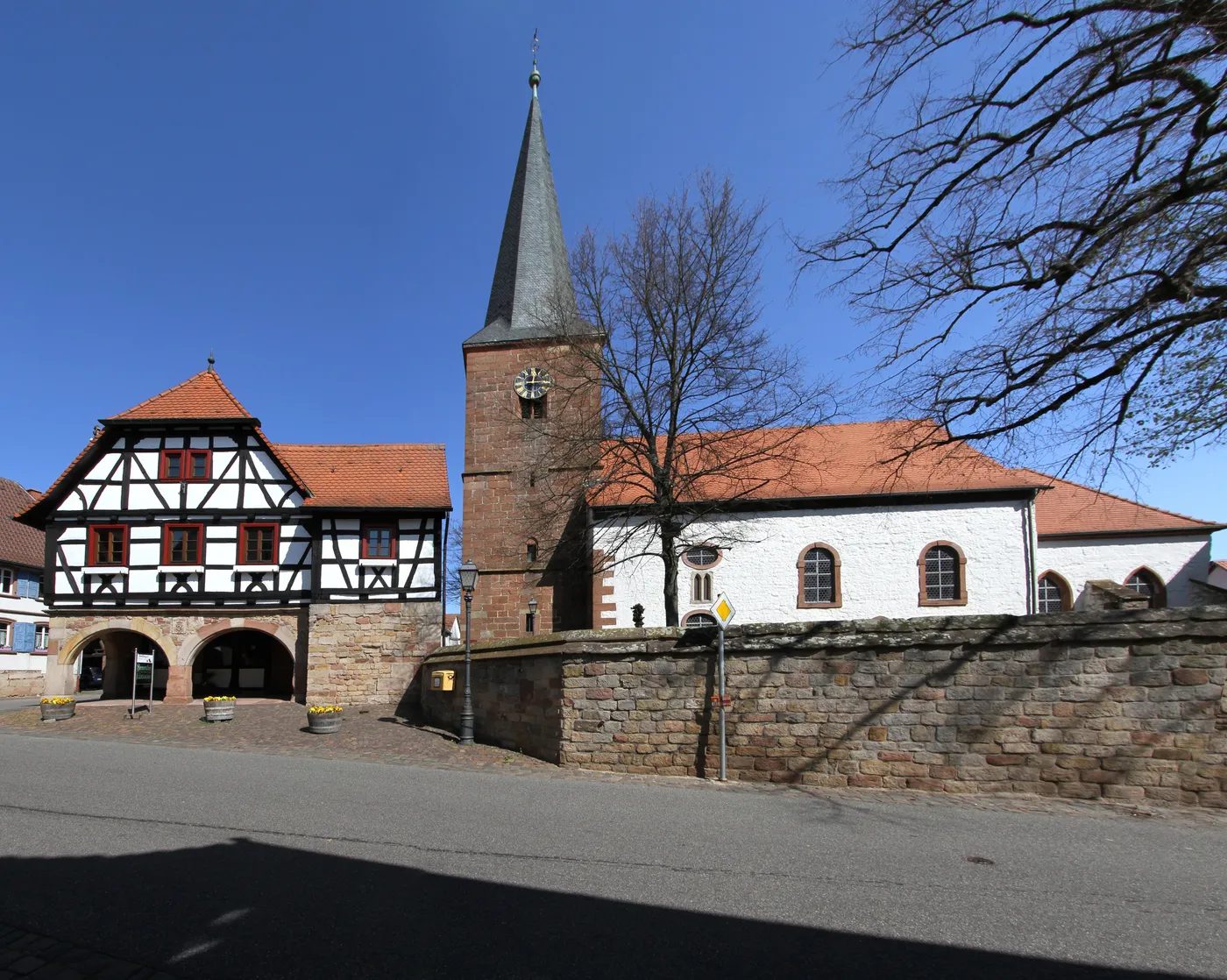 Heuchelheim – Brennholz König Liefergebiet